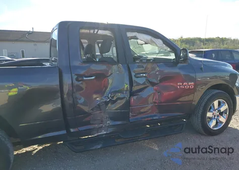 2018 Ram 1500 Big Horn 4X4 6'4 Box from USA, damaged, VIN 1C6RR7GGXJS311599